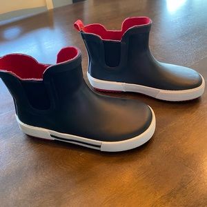 Boston rain boot from Max + Jake size 12 kids black and red